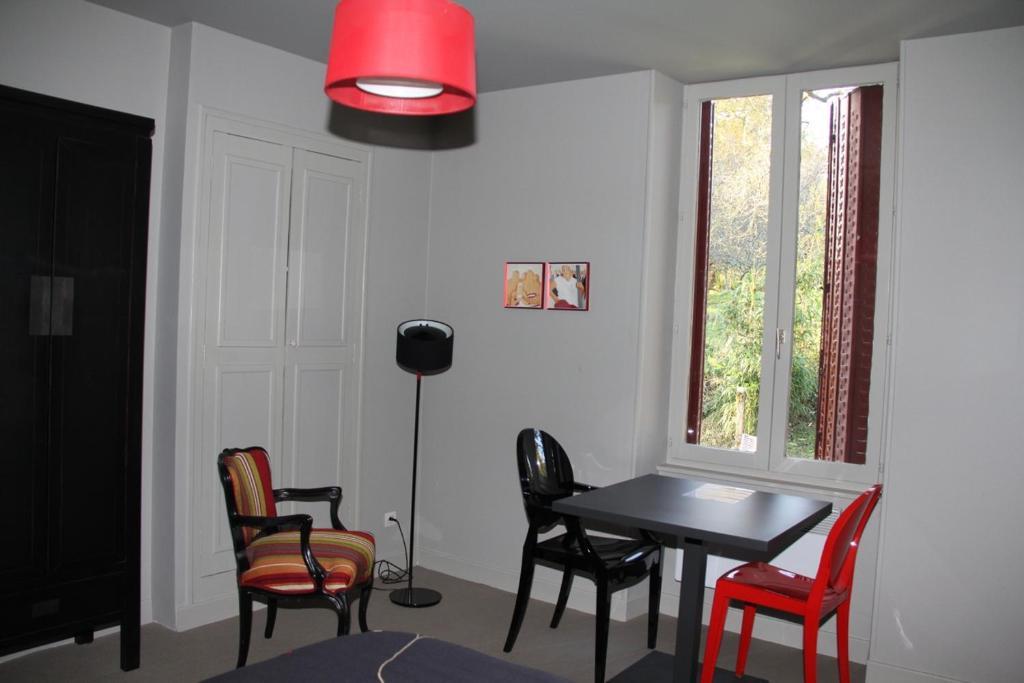 Chambres D'Hotes Castel Des Cedres Saint-Honore-les-Bains Room photo