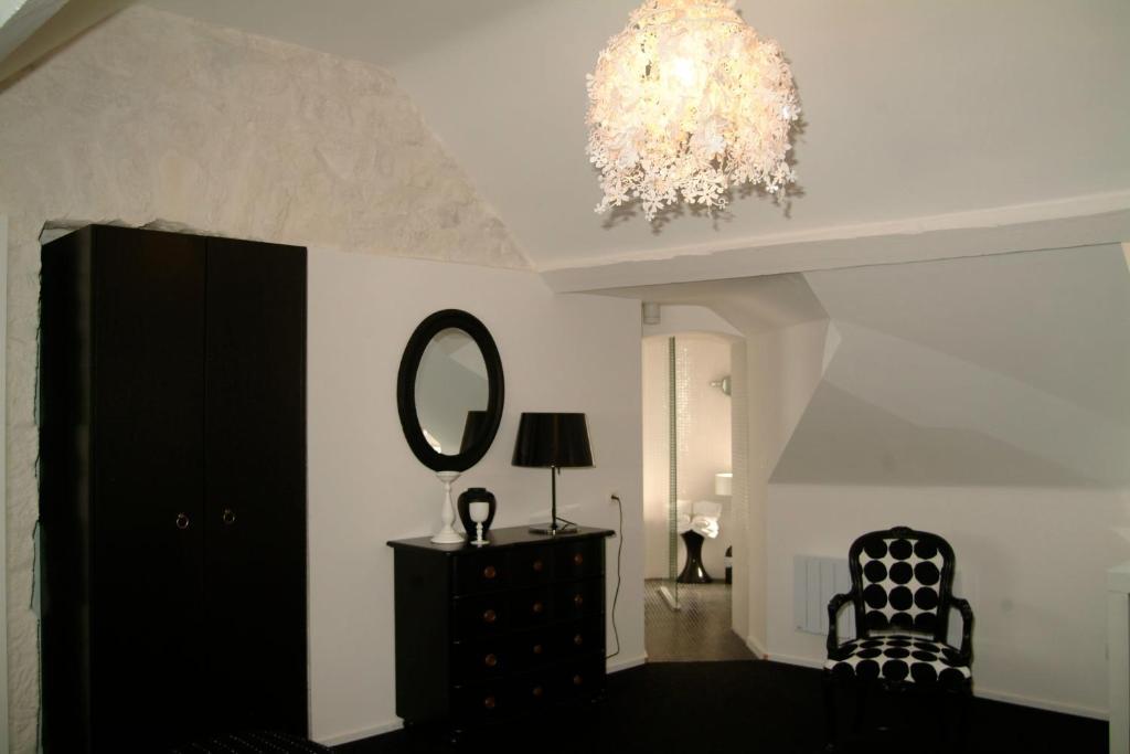 Chambres D'Hotes Castel Des Cedres Saint-Honore-les-Bains Room photo